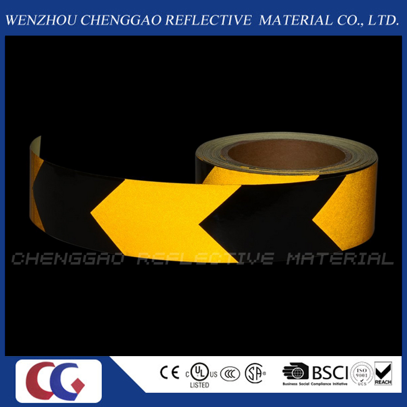 Pet Material Self-Adhesive Reflective Caution Floor Marking Tape (C1300-AW)