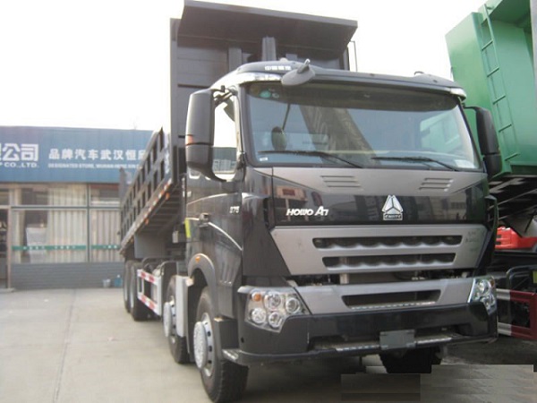 Sinotruk HOWO 6X4 20-30ton 15cbm Tipper Truck