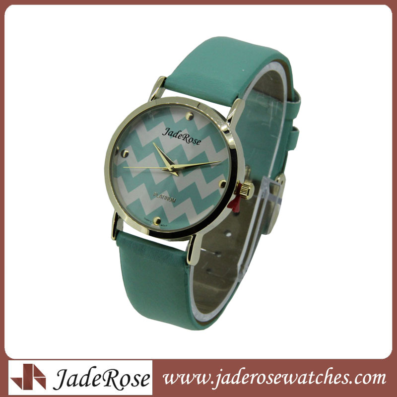 New and Hot Wavy Pattern Quartz Ladies Watch