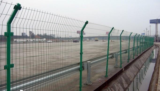 Welded Wire Fence in Good Quality