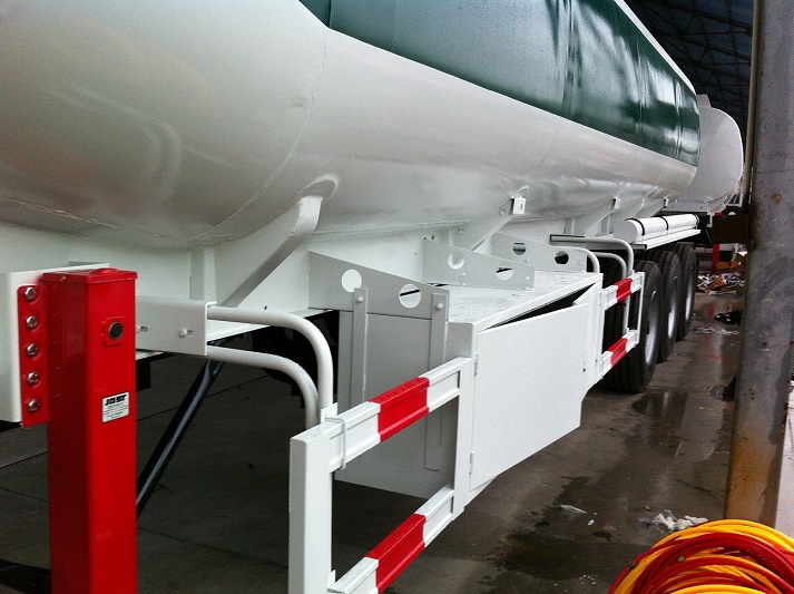 Aluminium Fuel Tank Trailer Oil Tank Trailer Stainless Steel Fuel Tank Truck Trailer