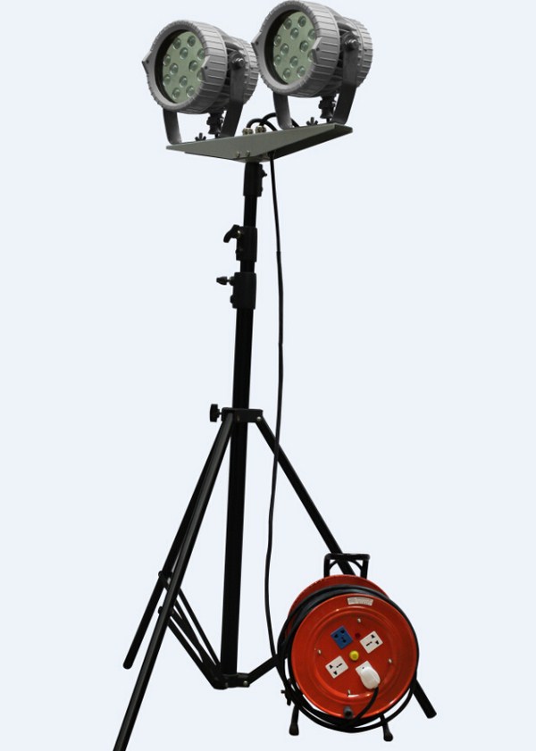 Portable LED tripod Light (ZW3530C )