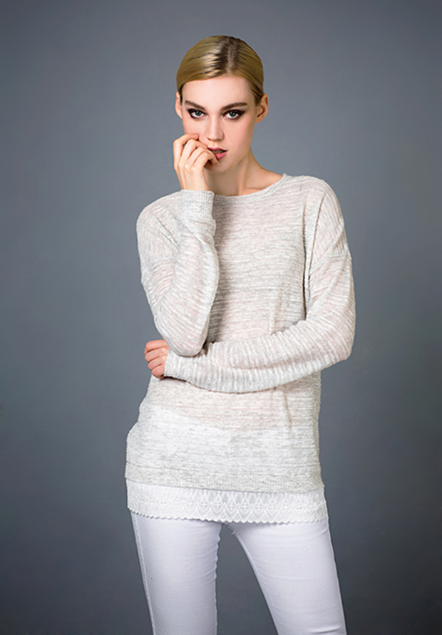 Lady's Fashion Cashmere Blend Sweater