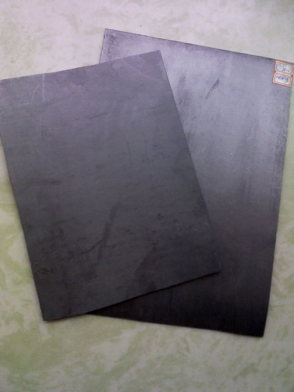 Graphite Sheet Reinforced with Wire Mesh