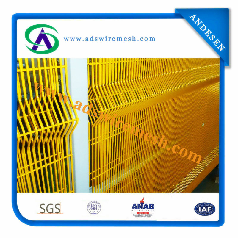 Triangular Bending Wire Mesh Fence (factory)