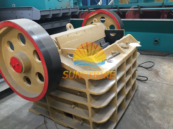 China Stone Crushing Machine Jaw Crusher