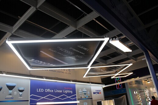 LED Linear Suspended Fixture for Open Office with Dlc