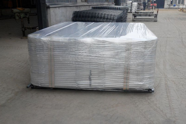 Customized Size Powder Coated Crowd Control Barriers/Barricade