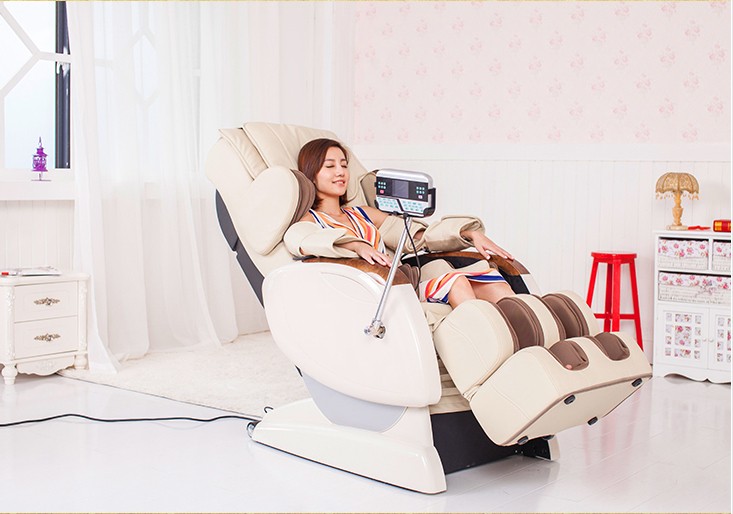 New Super Deluxe 3D Zero Gravity Massage Chair (668A)