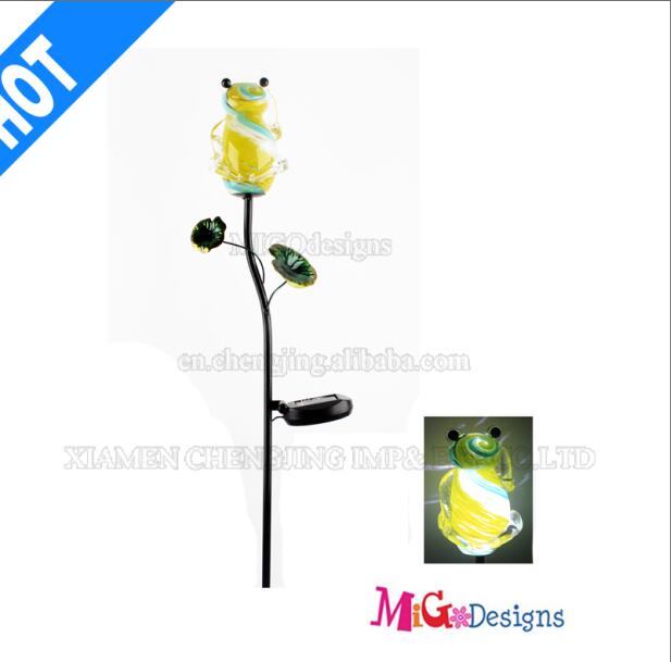 Fashion Glass and Metal Solar Frog Lights Stake