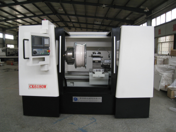 Economical Ck6180W Wheel CNC Lathe with Upgrade System