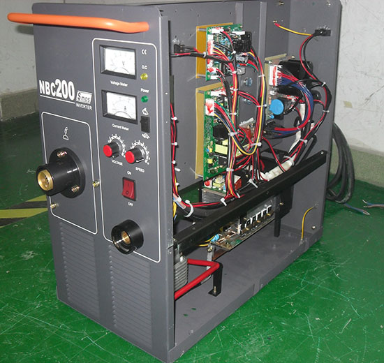 China Best Quality Inverter DC MIG Welding Machine MIG200s