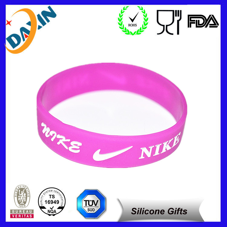 Hot Sale Silicon Bracelets with Logo All Over The World