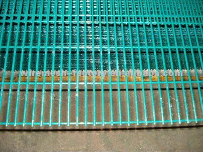 Powder Coated Wire Mesh Fence