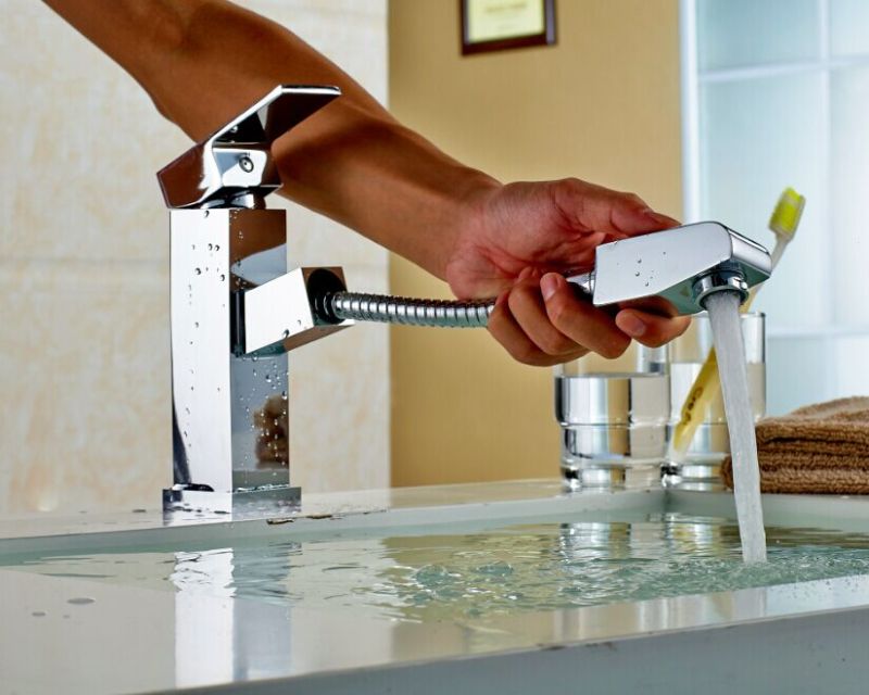 Q13004 Chrom Extensible Spout Deck-Mount Basin Faucet Mixer Tap