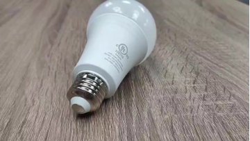 Hot Sale Regular Emergency Led Rechargeable Dimmable Intelligent Light  Work Camping Portable  Led Bulb1