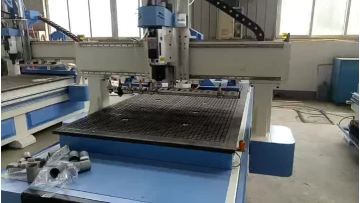 Wood cnc router machine atc.mp4