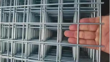 2*2 /3*3  galvanized welded wire mesh fence panels /hot dipped galvanized welded farm wire mesh panels1