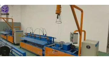 Crochet wire mesh machine