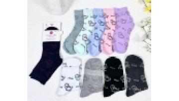 Wholesale custom polyester socks custom logo Lady Cotton crew socks Fashion Funny cute Spring and Autumn Women's socks for women1