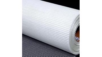 Nonwoven scrim