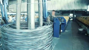 BWG 18 20 21 22 electro galvanized coil iron steel wire strand tie wire for rebar dubai nylon coated binding gi wire1