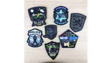 High quality embossed 3d rubber logo and badges soft PVC reflective custom patch1