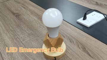 Emergency LED Lamps 9W E26 Portable and Rechargeable LED Bulbs Lights With Charging Indicator1