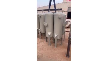 Vertical storage tank