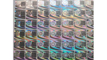 honeycomb hologram labels with QR code