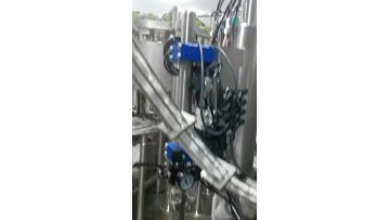 Liquid nitrogen injection machine for PET bottles1