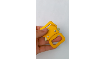 Quick release buckle for fall protection as well as bags and luggages1