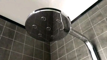 Leelongs manufacture popular bath black ABS top ceiling wall mounted rain shower head1