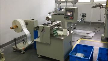 Flying Man FM-420 label cutting machine.mp4