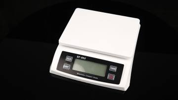 postal scale portable digital kitchen weighing scale 30kg1