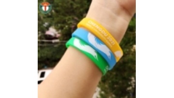 Unique design blank custom embossed ink injection promotional reusable school rubber bracelets silicone wristbands1