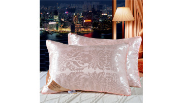 Silk pillow