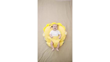 Solid color knitted fabric anti-vomiting milk