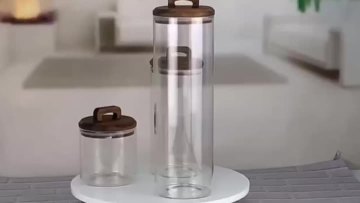 Borosilicate glass storage jar with wood lid