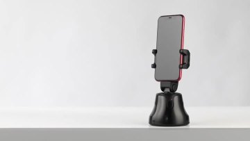 Smart Robot cameraman phone holder.mp4