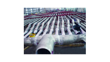 Heavy plate heat treatment furnace roller