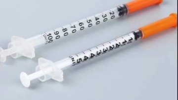 Disposable orange insulin syringes red insulin syringes1