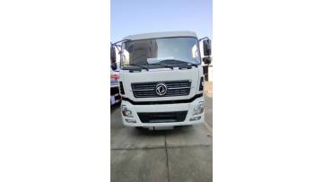 Dongfeng 8X4 Fuel Tanker Truck