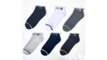 Oemen Men's Sports custom Logo  Fashion British Style Adult Warm Cozy Soft Compression Cotton Socks Invisible crew socks for men1