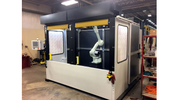 Small rapid rolling udoor for robotic welding ce'l