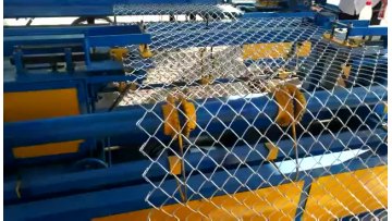 fully-automatic chain link fence making machine (factory)1