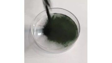 Green flowing powder