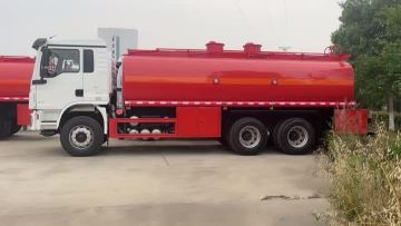 Shacman L3000 6x4 fuel truck video