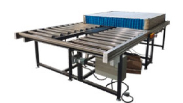 Jacking translation machine and mattress turnover machine