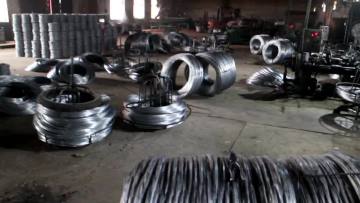 hot dipped galvanized barbed Wire1